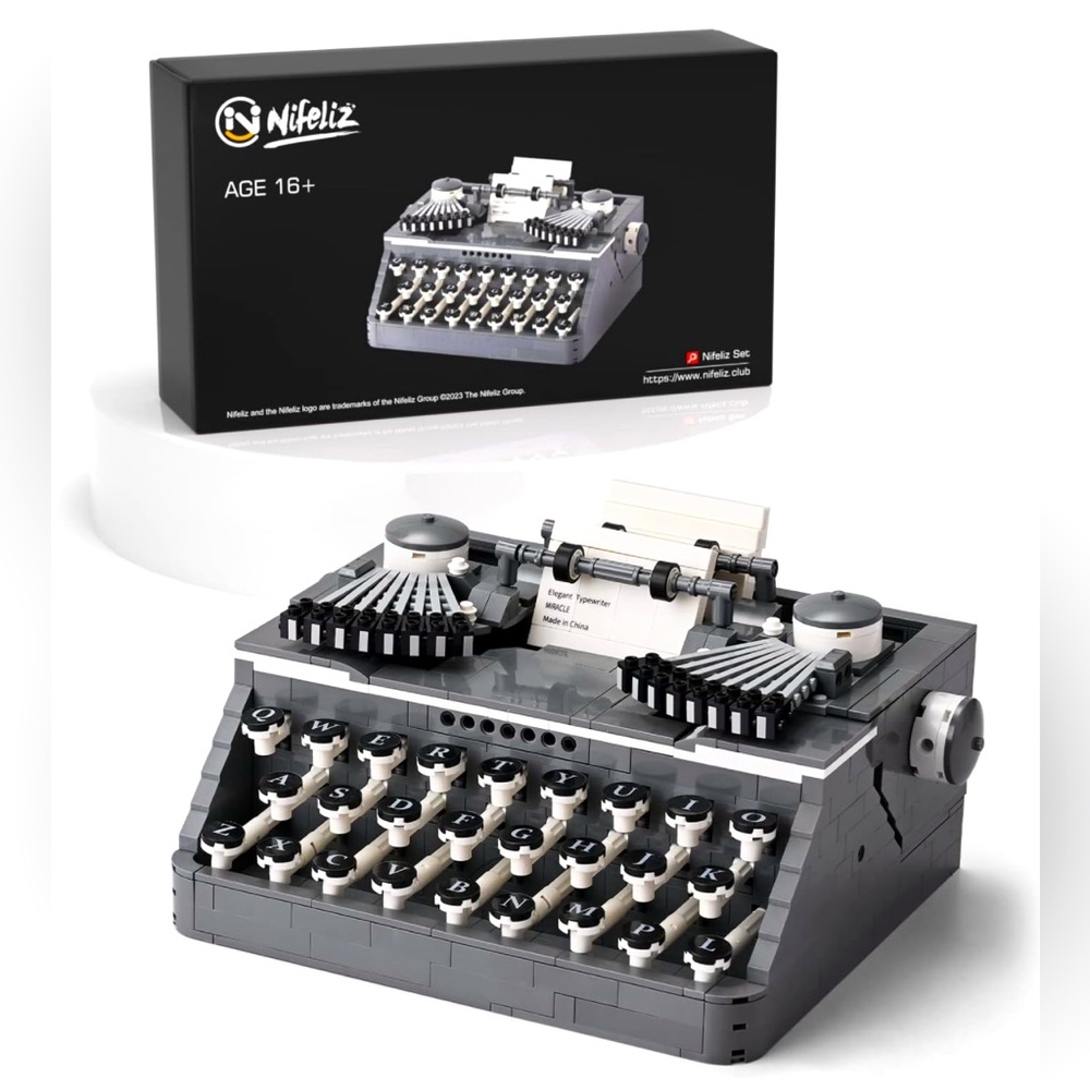 Typewriter Buildable Set by Nifeliz